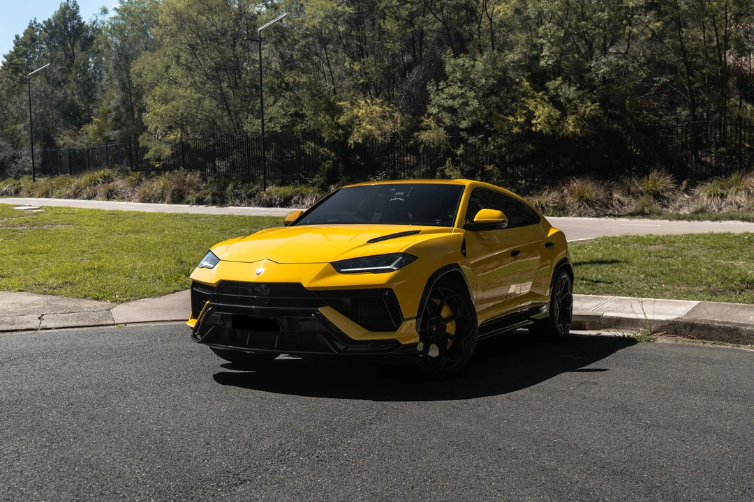 2023 Lamborghini Urus Performante - Image 11 of 31