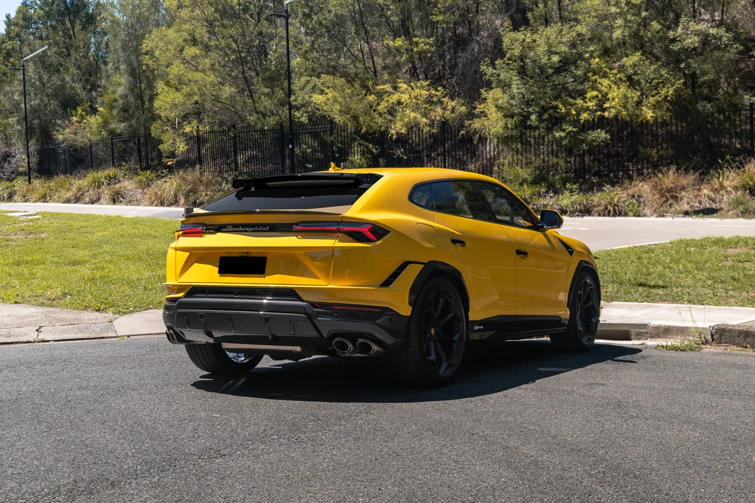 2023 Lamborghini Urus Performante - Image 7 of 31