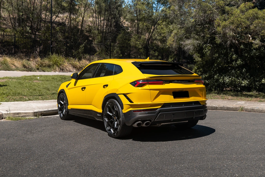 2023 Lamborghini Urus Performante - Image 5 of 31