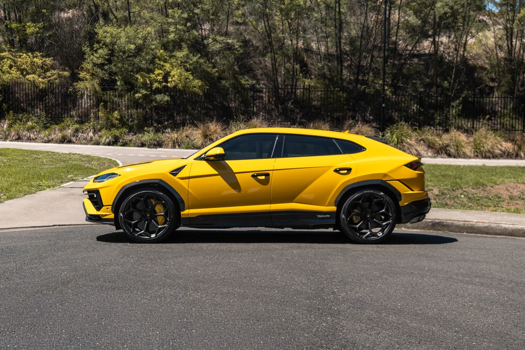2023 Lamborghini Urus Performante - Image 4 of 31
