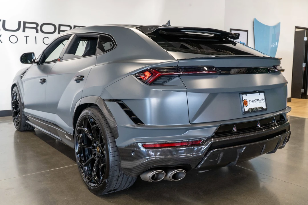 2023 Lamborghini Urus Performante - Image 24 of 31