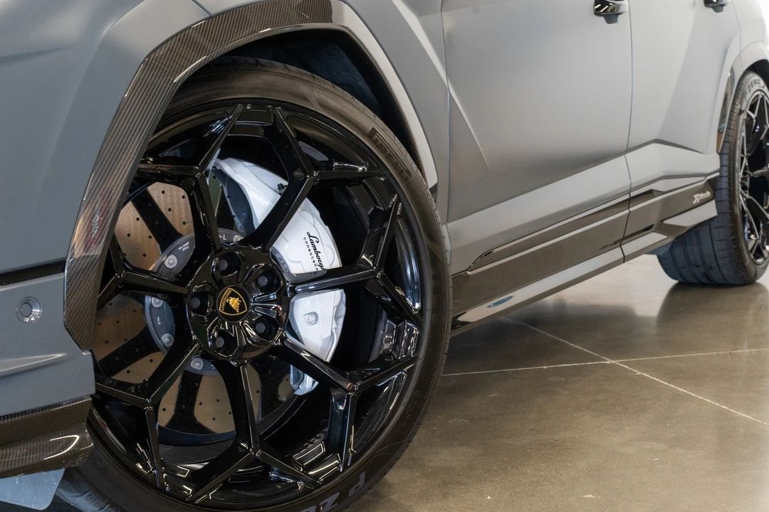 2023 Lamborghini Urus Performante - Image 30 of 31