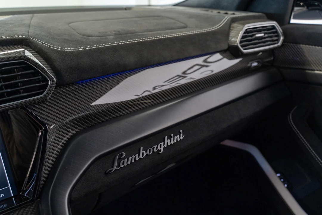 2023 Lamborghini Urus Performante - Image 7 of 31