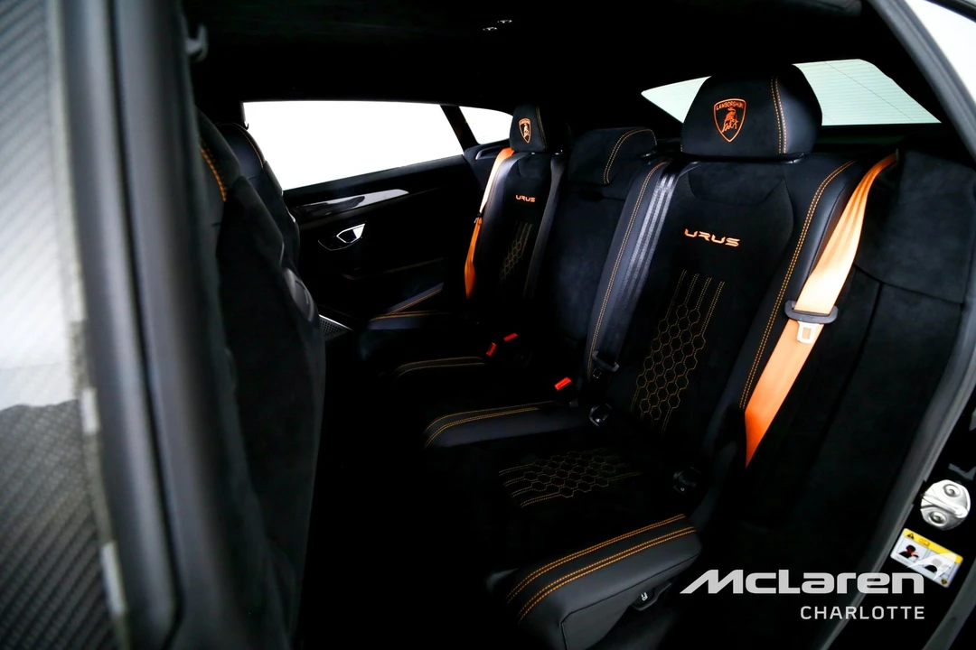 2023 Lamborghini Urus Performante - Image 18 of 31