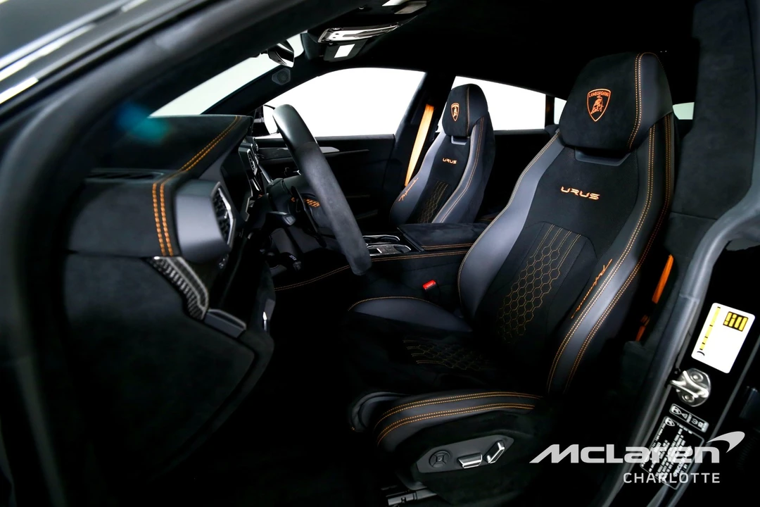 2023 Lamborghini - Image 11 of 31