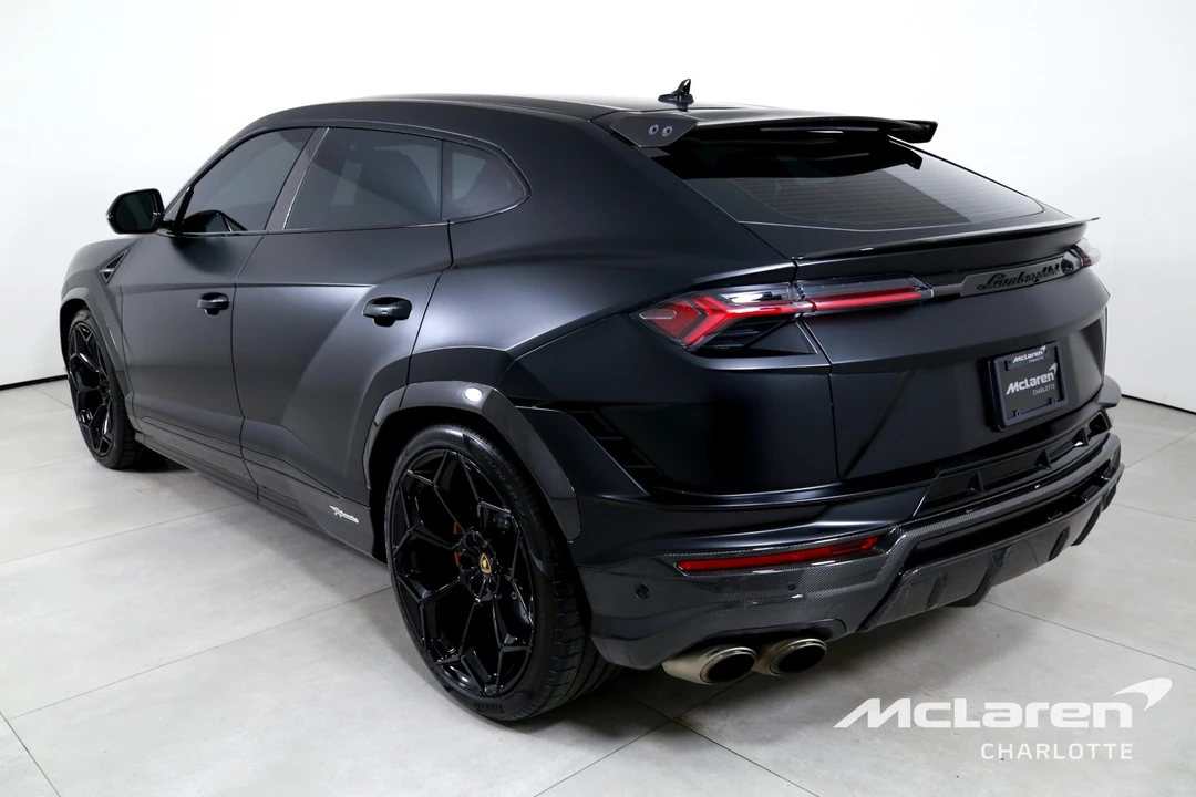 2023 Lamborghini - Image 6 of 31