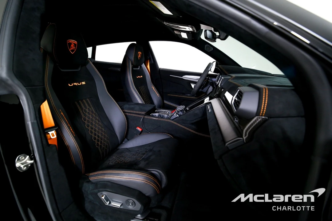 2023 Lamborghini - Image 26 of 31