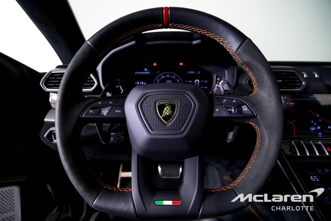 2023 Lamborghini - Image 14 of 31
