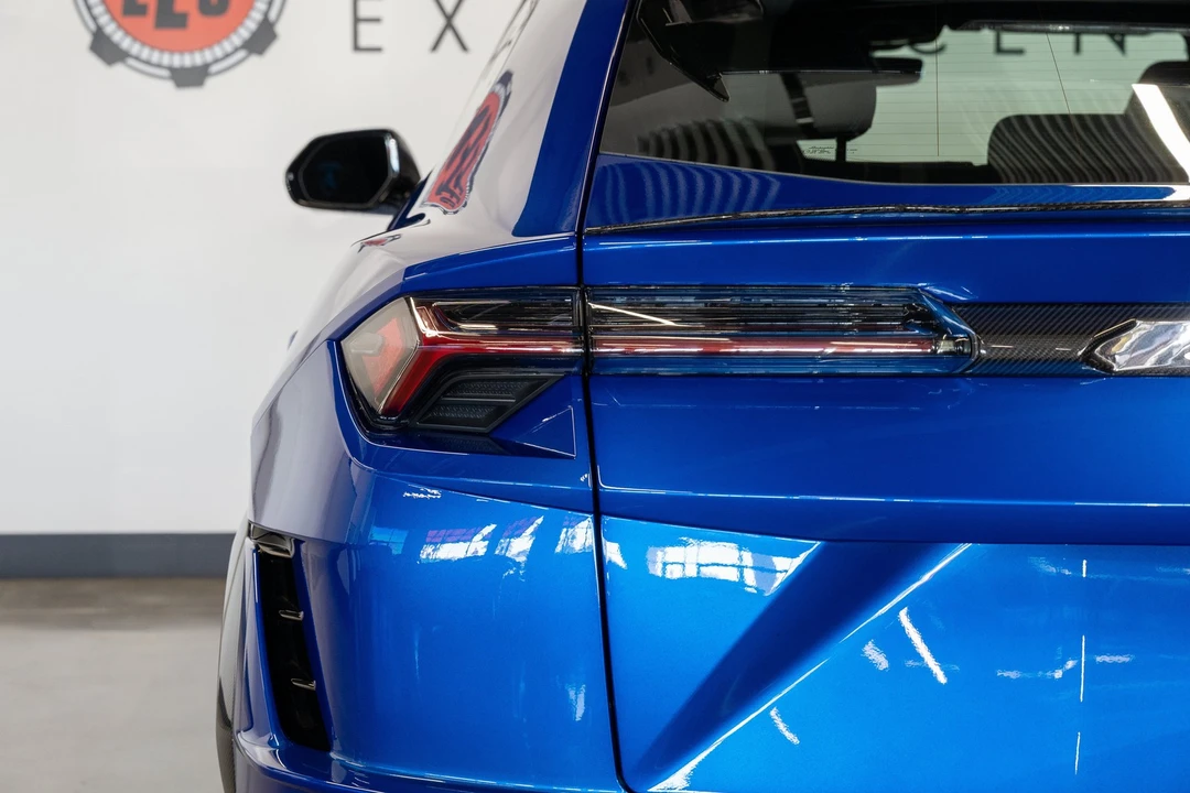 2023 Lamborghini Urus Performante - Image 21 of 31