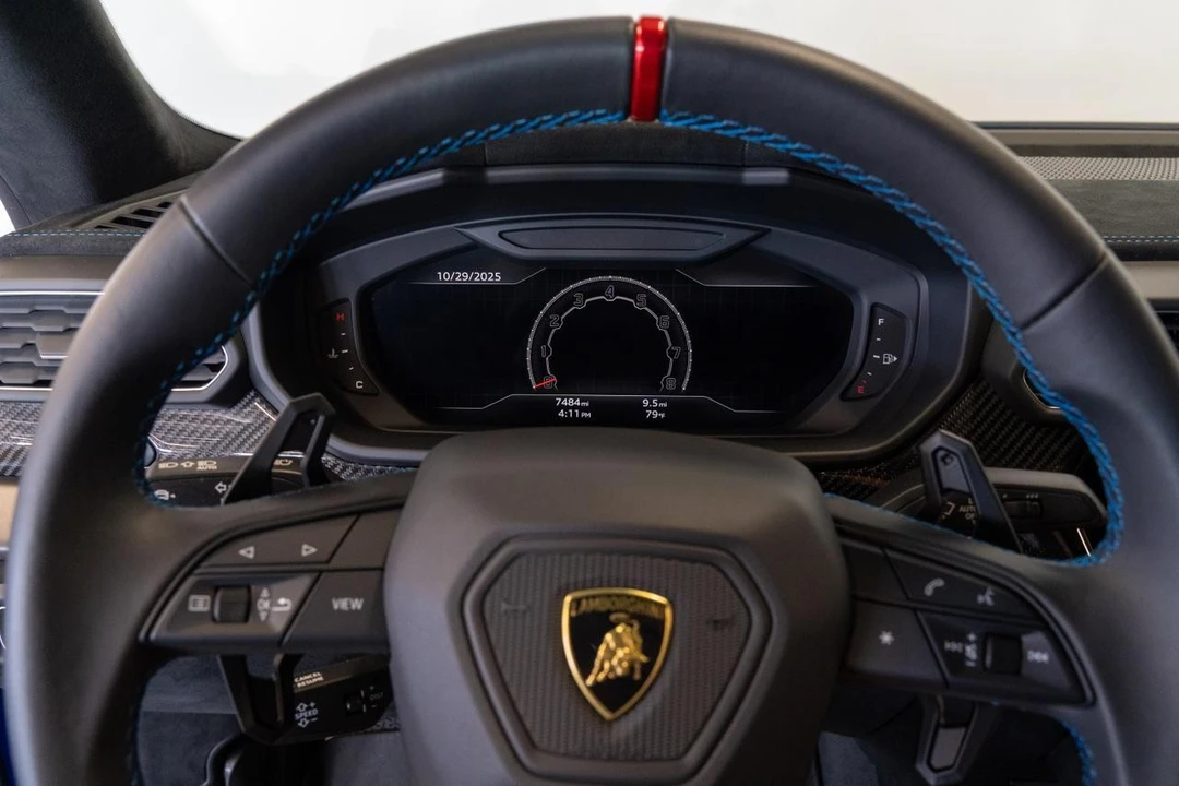 2023 Lamborghini Urus Performante - Image 8 of 21