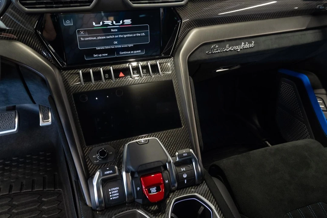 2023 Lamborghini Urus Performante - Image 4 of 21