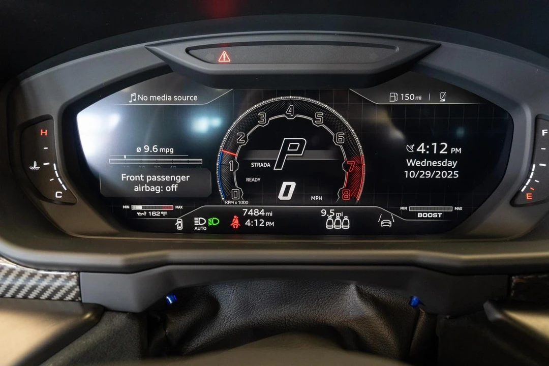 2023 Lamborghini Urus Performante - Image 9 of 21