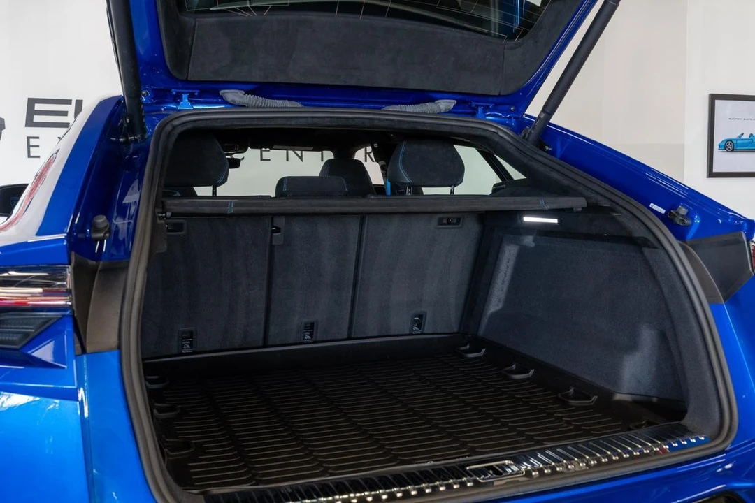 2023 Lamborghini Urus Performante - Image 19 of 21