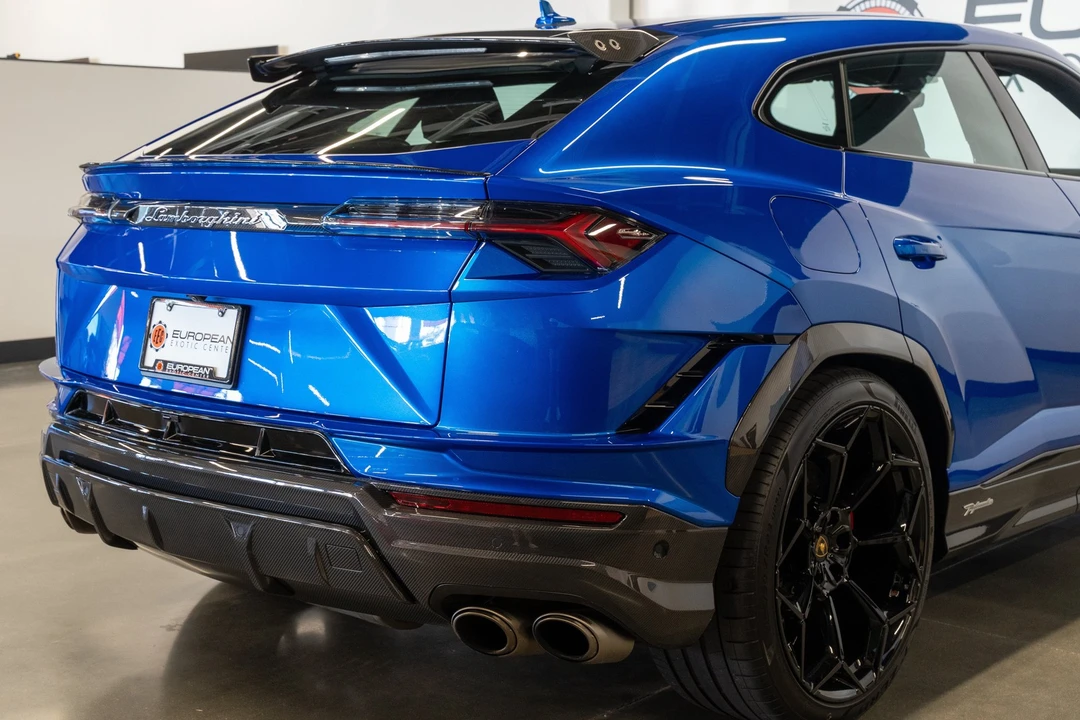 2023 Lamborghini Urus Performante - Image 23 of 31