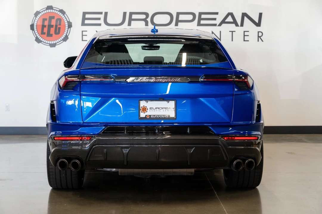 2023 Lamborghini Urus Performante - Image 19 of 31