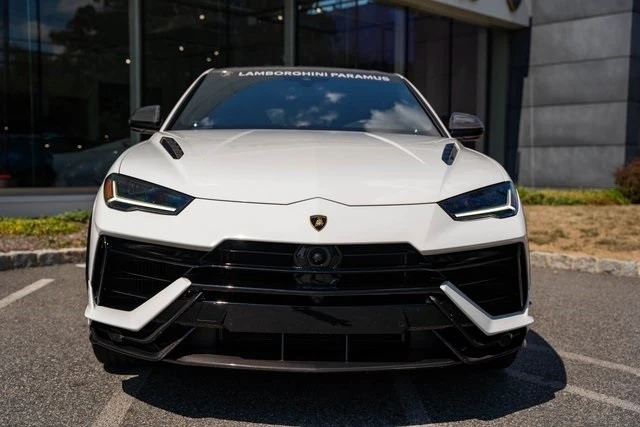 2023 Lamborghini Urus Performante - Image 4 of 12