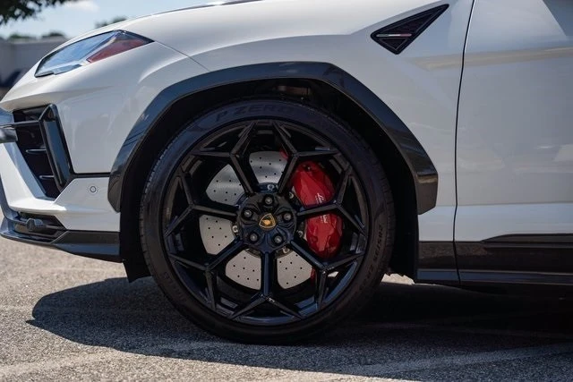 2023 Lamborghini Urus Performante - Image 10 of 12