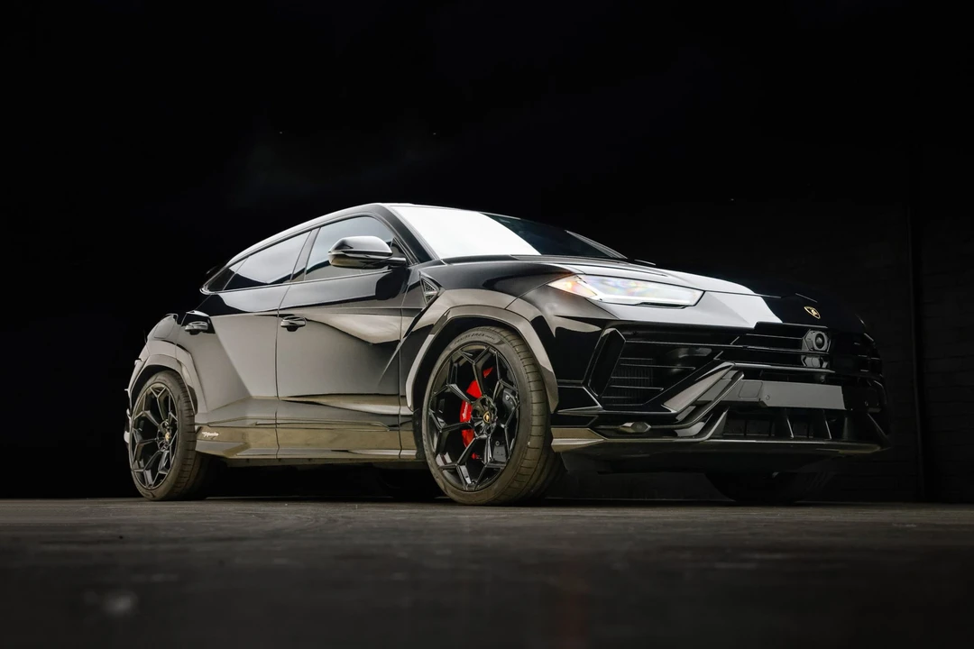 2023 Lamborghini Urus Performante - Image 26 of 31