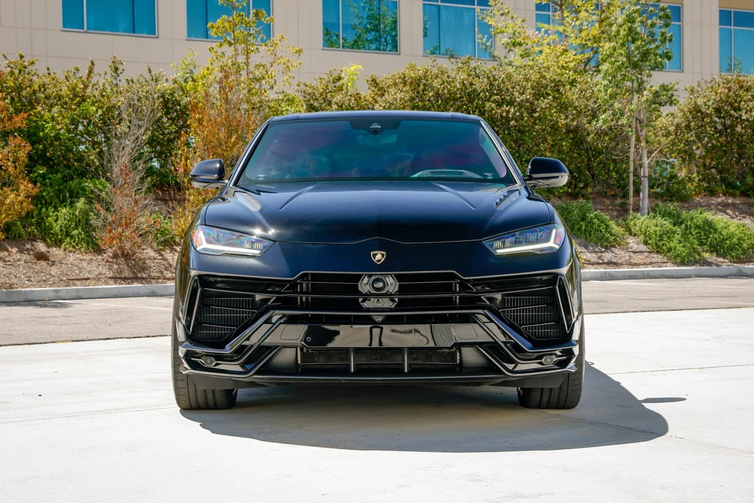 2023 Lamborghini Urus Performante - Image 5 of 31