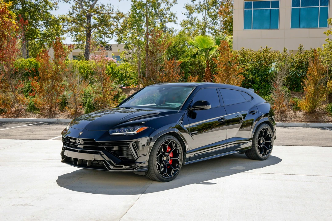 2023 Lamborghini Urus Performante - Image 3 of 31