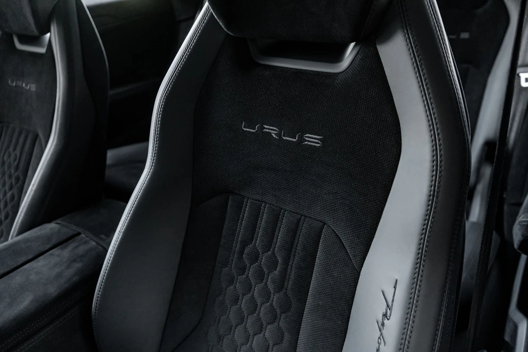 2023 Lamborghini Urus - Image 29 of 31