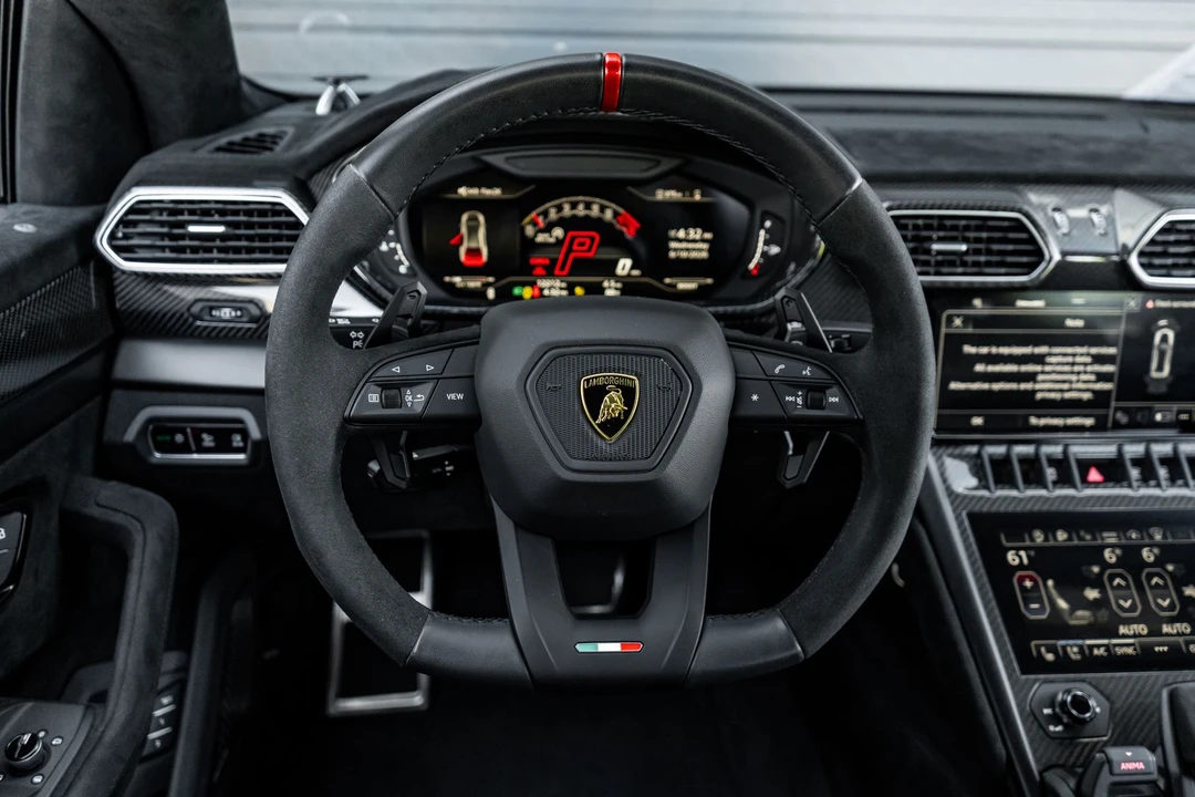 2023 Lamborghini Urus - Image 31 of 31