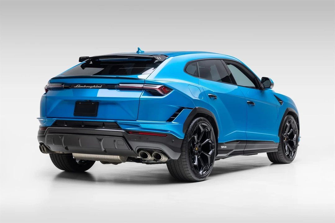 2023 Lamborghini Urus Performante - Image 10 of 31