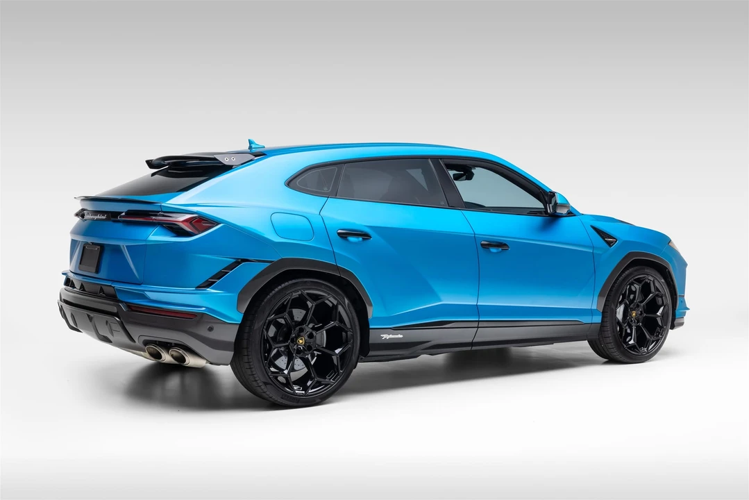 2023 Lamborghini Urus Performante - Image 8 of 31