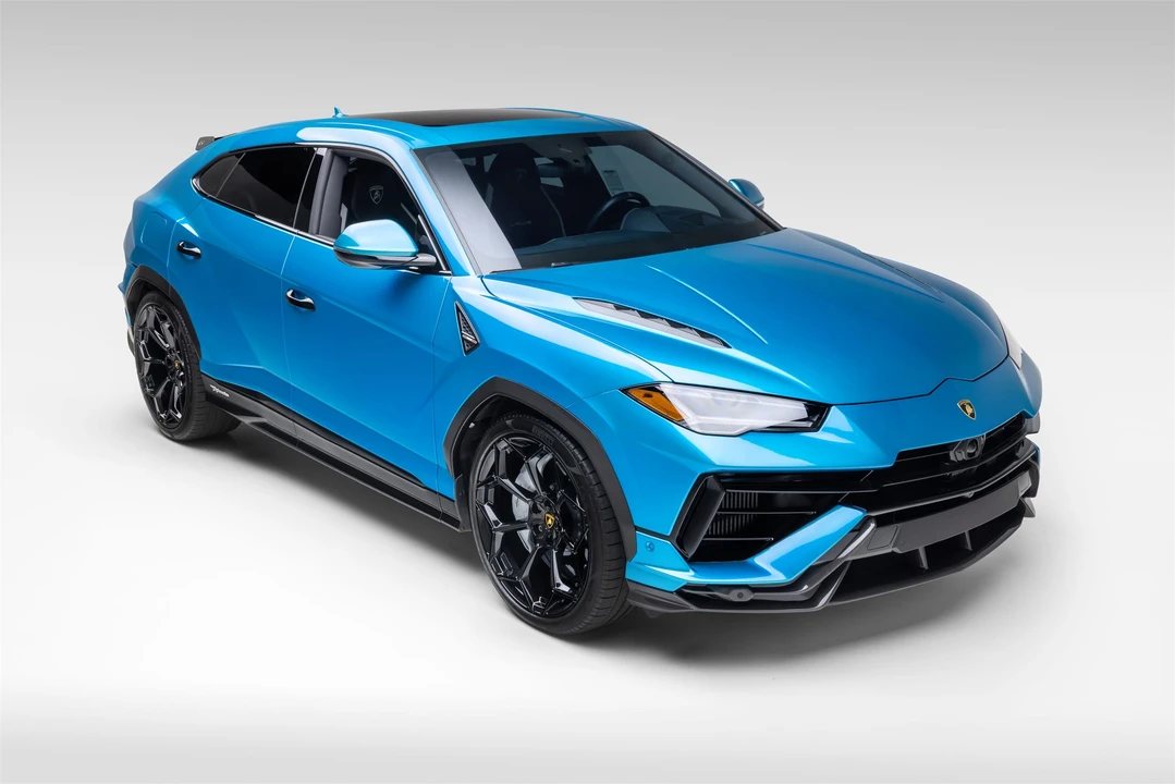 2023 Lamborghini Urus Performante - Image 5 of 31