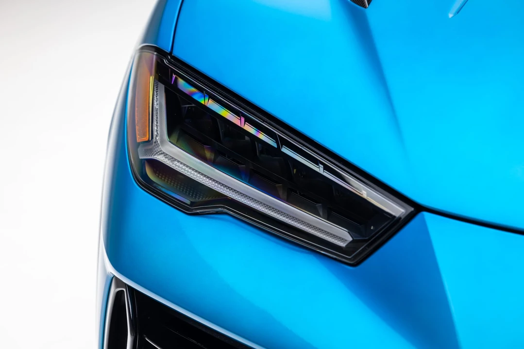 2023 Lamborghini Urus Performante - Image 17 of 31