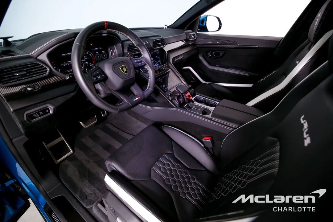 2023 Lamborghini Urus Performante - Image 12 of 12