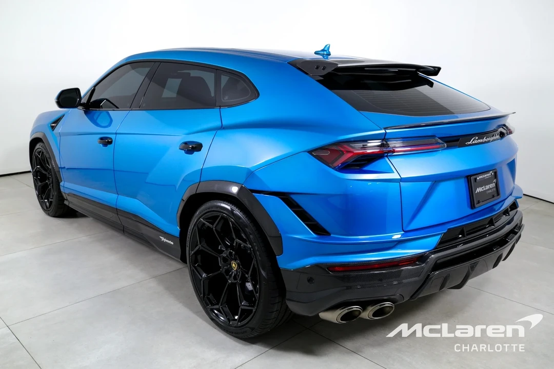 2023 Lamborghini Urus Performante - Image 6 of 12