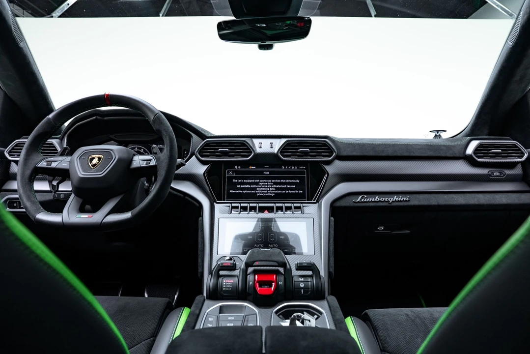 2023 Lamborghini - Image 2 of 31