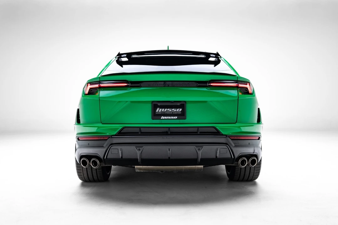 2023 Lamborghini - Image 5 of 31