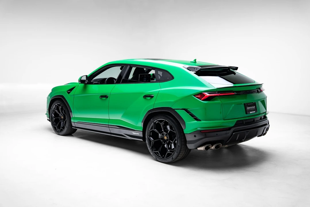 2023 Lamborghini - Image 29 of 31