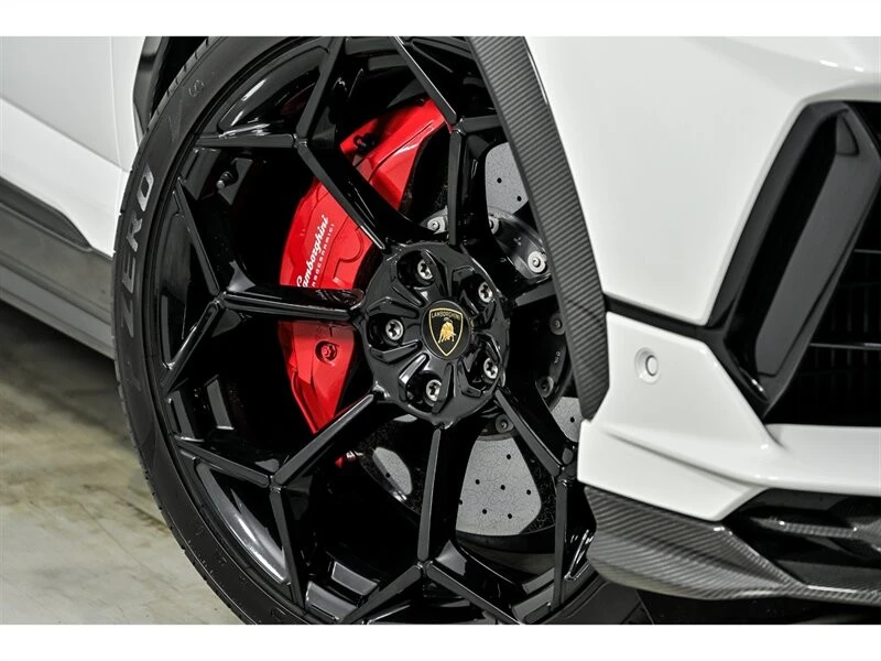 2023 Lamborghini Urus Performante - Image 3 of 31