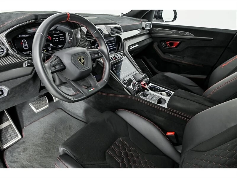 2023 Lamborghini Urus Performante - Image 22 of 31