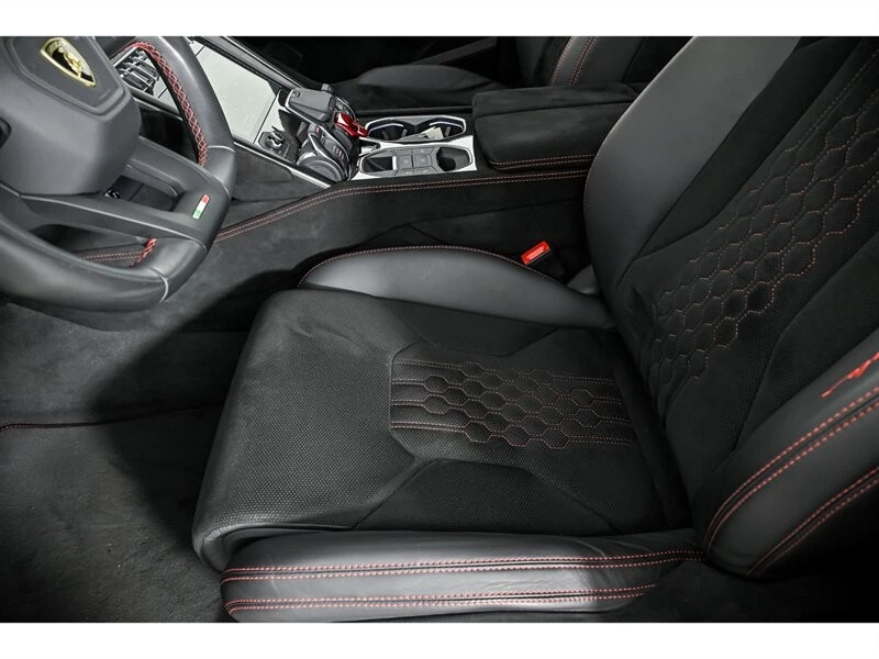 2023 Lamborghini Urus Performante - Image 23 of 31