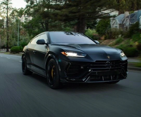 2023 Lamborghini Urus Performante - Image 2 of 11