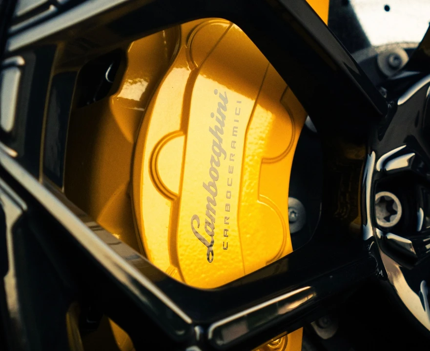 2023 Lamborghini Urus Performante - Image 7 of 27