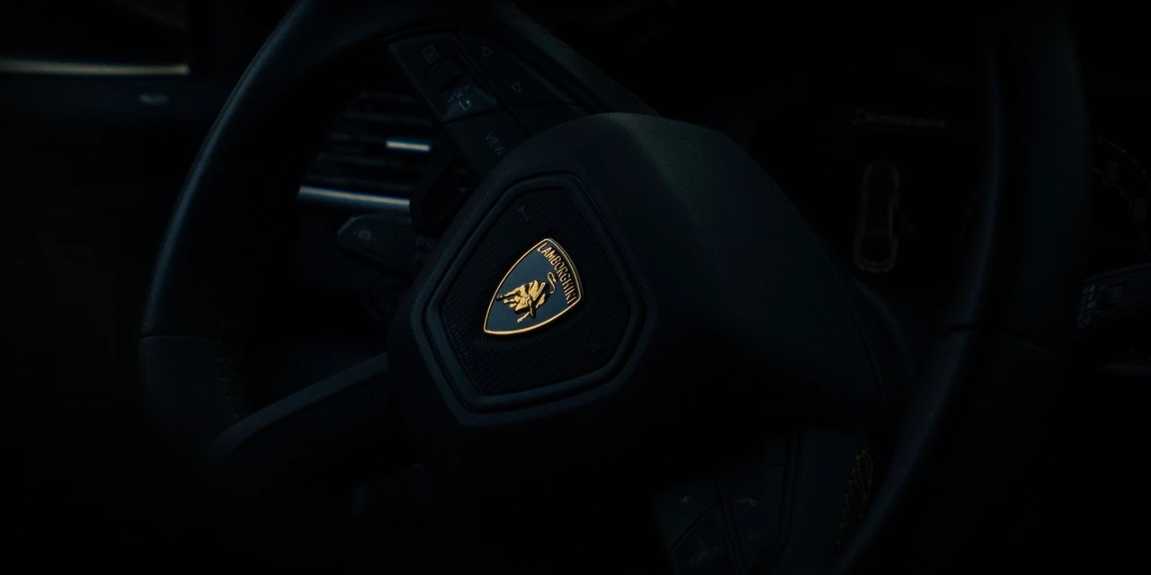 2023 Lamborghini Urus Performante - Image 21 of 21