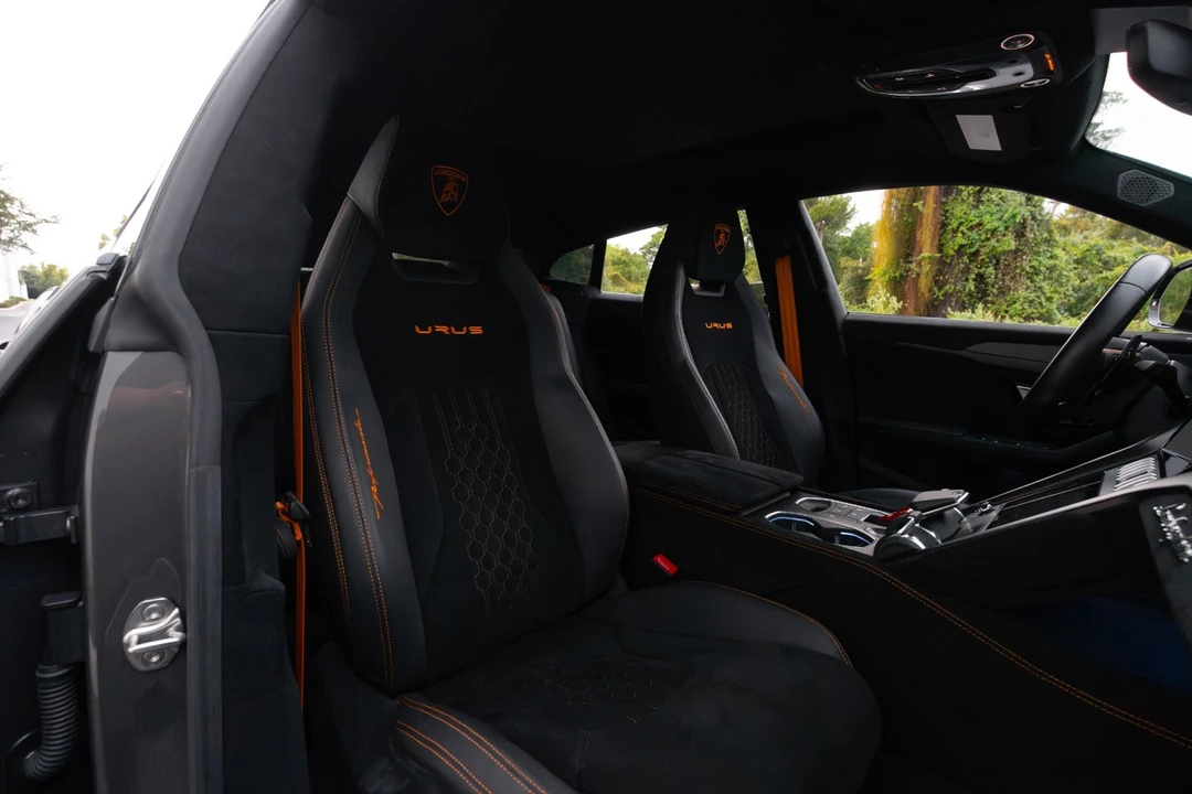 2023 Lamborghini Urus Performante - Image 7 of 12