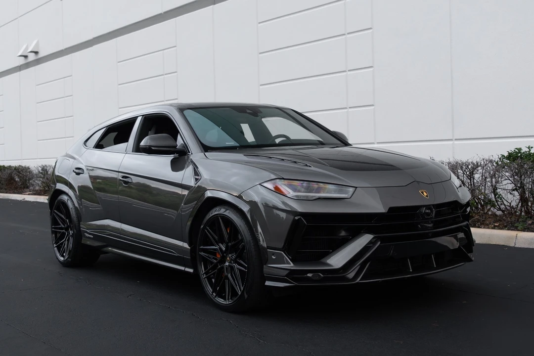 2023 Lamborghini Urus Performante - Image 4 of 12