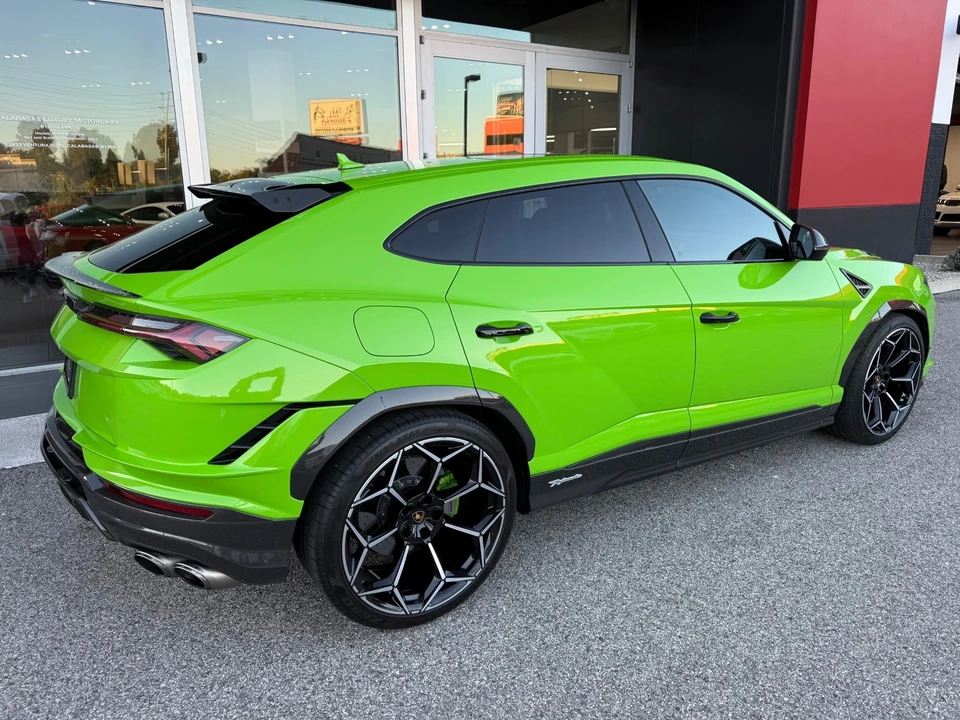 2023 Lamborghini Urus Performante - Image 5 of 21