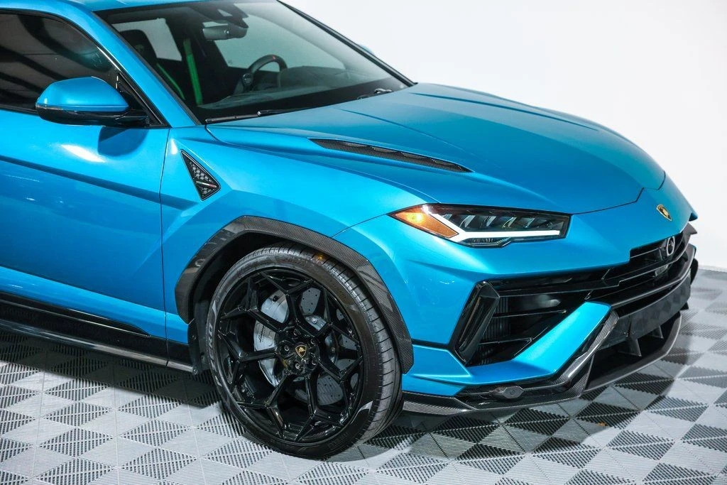 2023 Lamborghini Urus Performante - Image 5 of 21