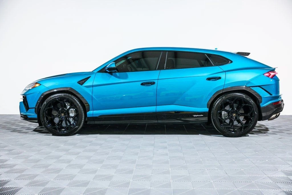 2023 Lamborghini Urus Performante - Image 11 of 21