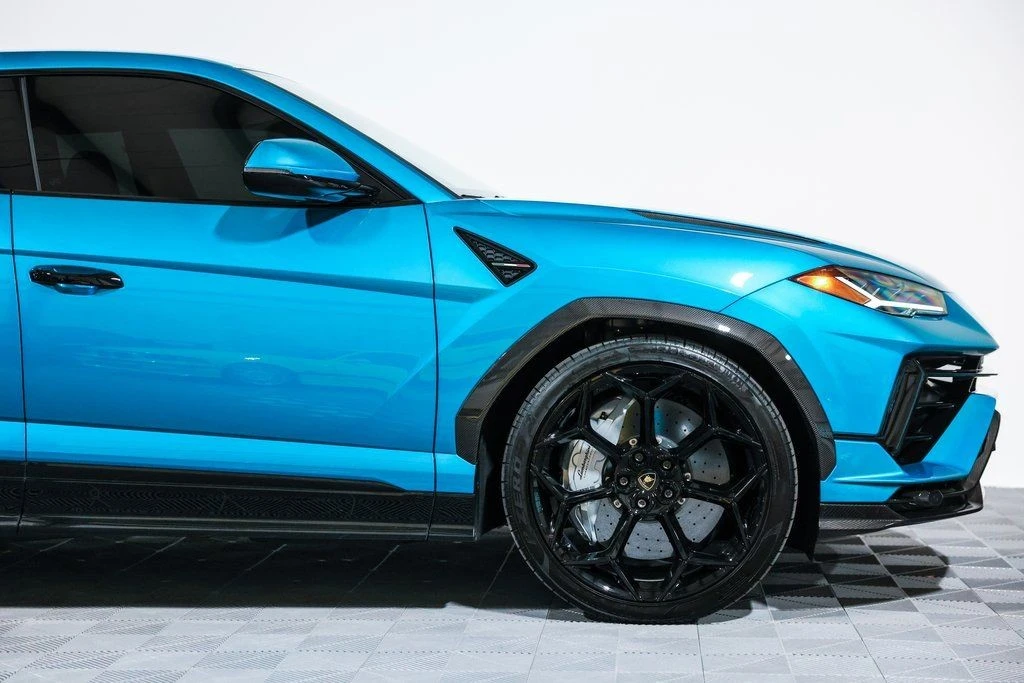2023 Lamborghini Urus Performante - Image 3 of 21