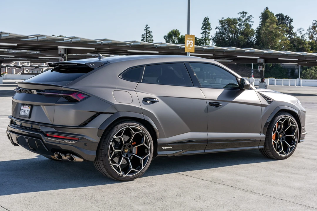 2023 Lamborghini Urus Performante - Image 6 of 31