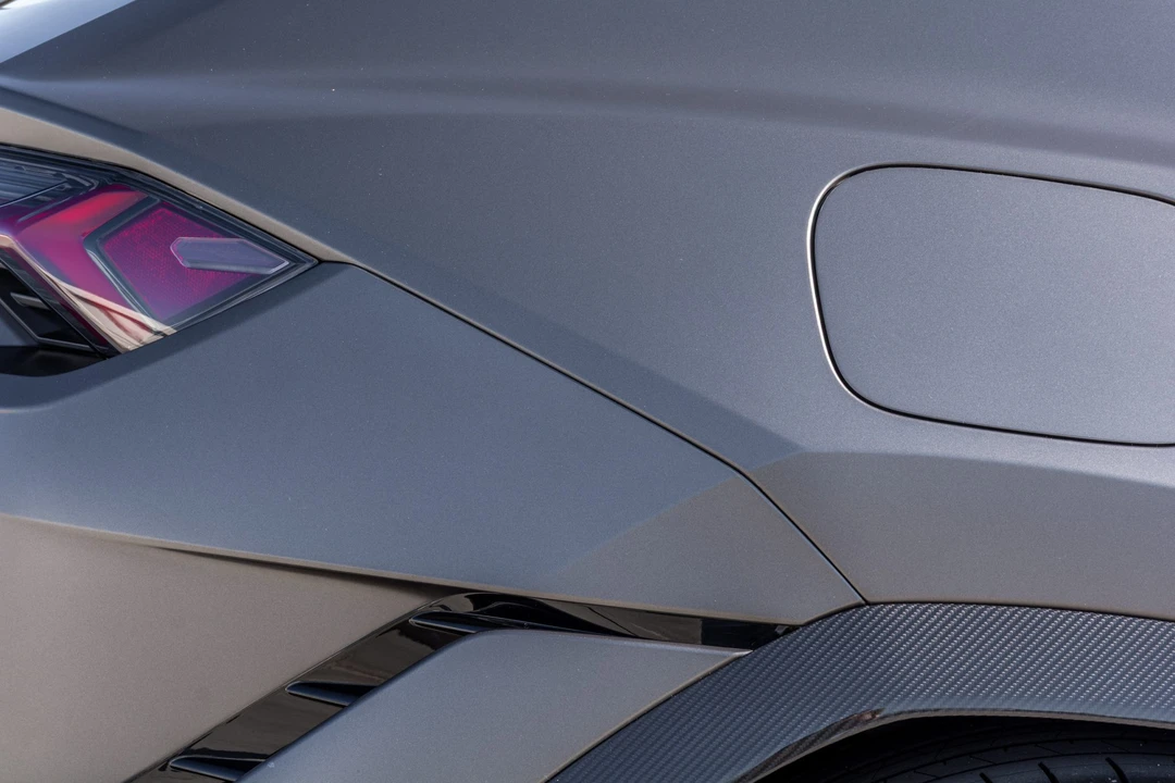 2023 Lamborghini Urus Performante - Image 21 of 31