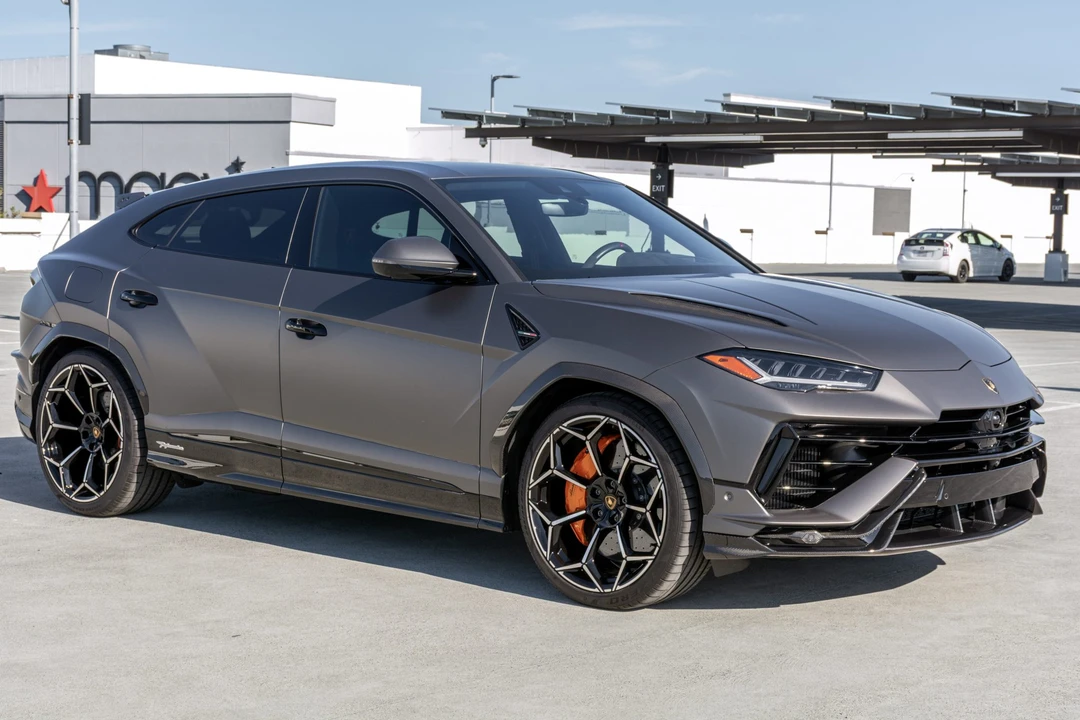 2023 Lamborghini Urus Performante - Image 4 of 31